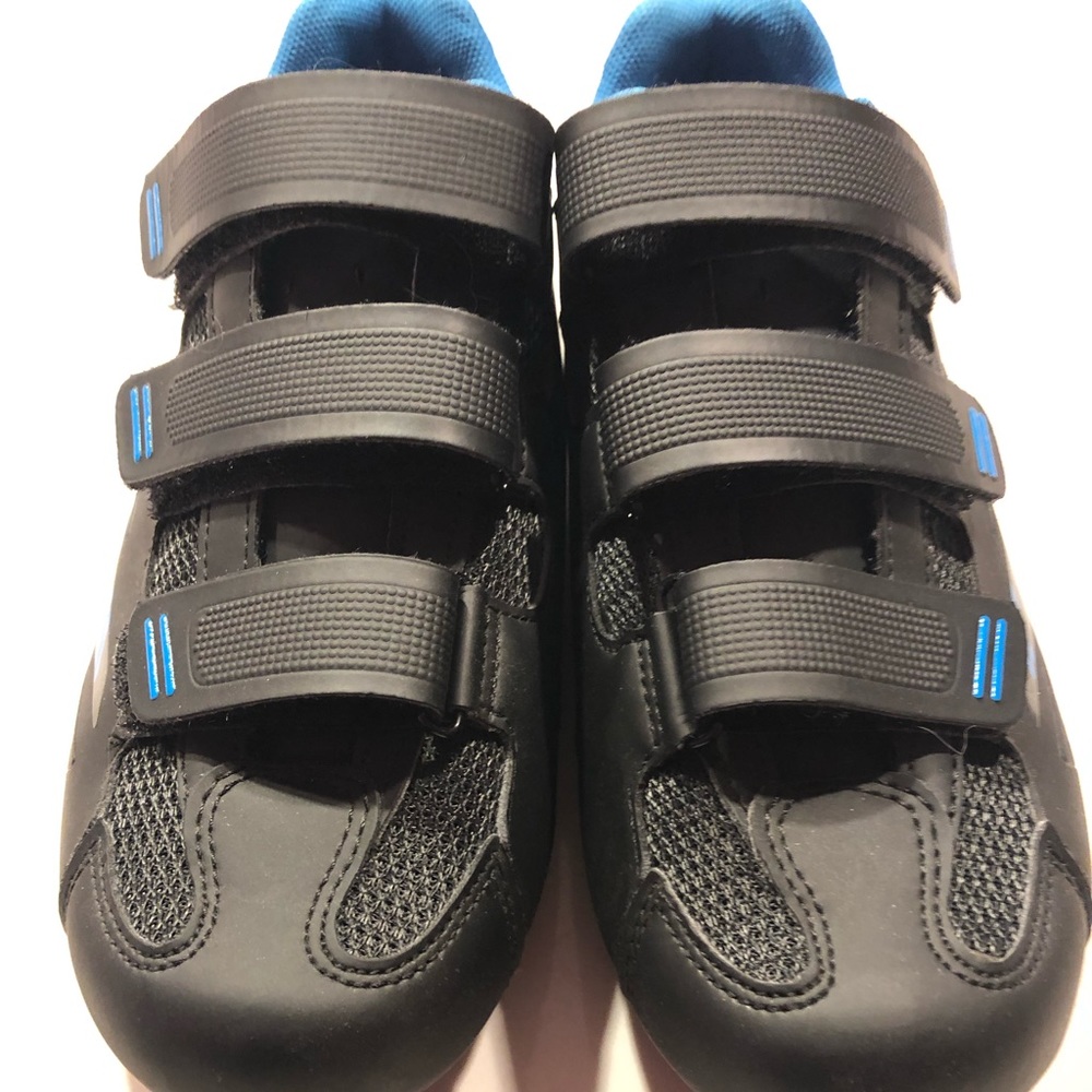 Tomasso Pista spin cycling shoes. Size 40